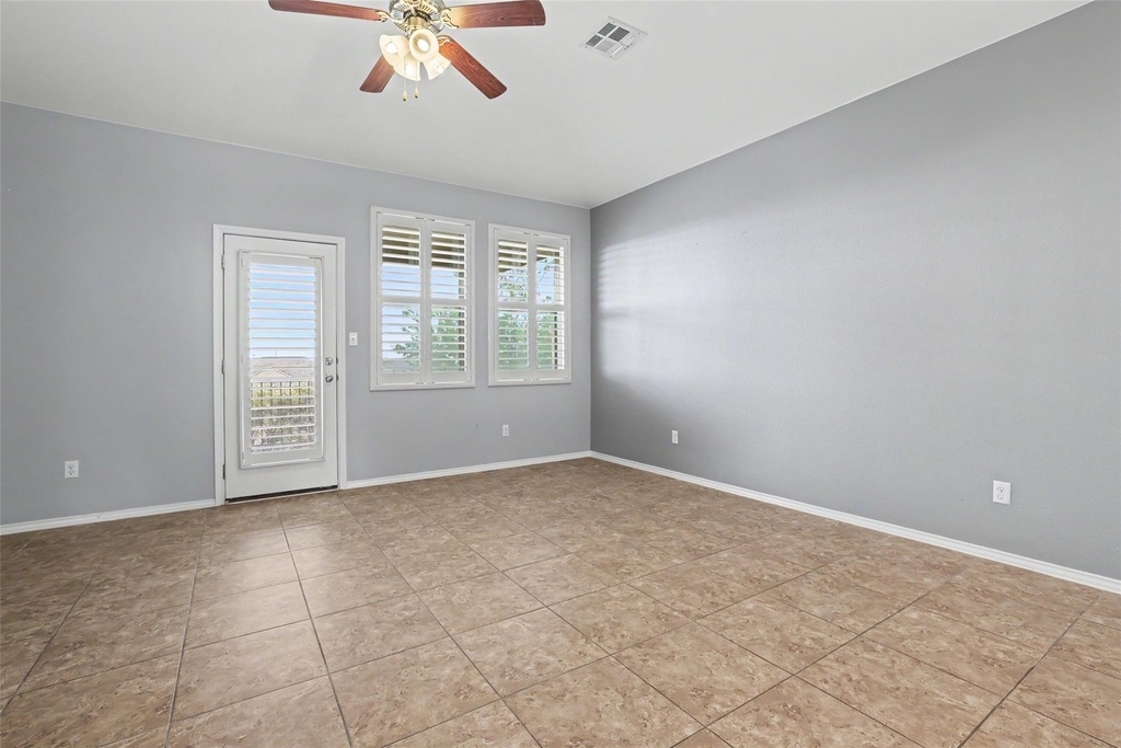 6227 Aviara Dr - Photo 16
