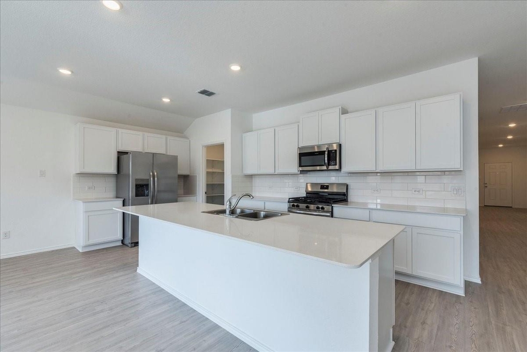 156 Alamito Ave - Photo 3
