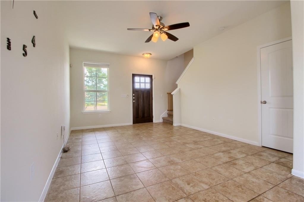 2014 Barker House Cv - Photo 5