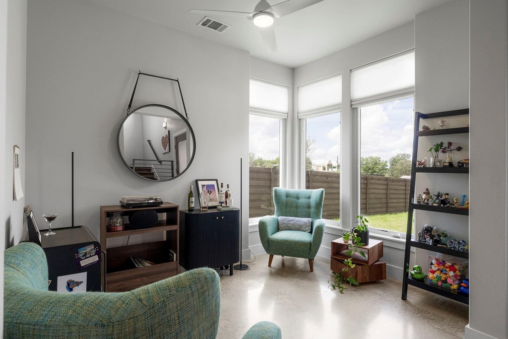 2103 Greenwood Ave - Photo 24