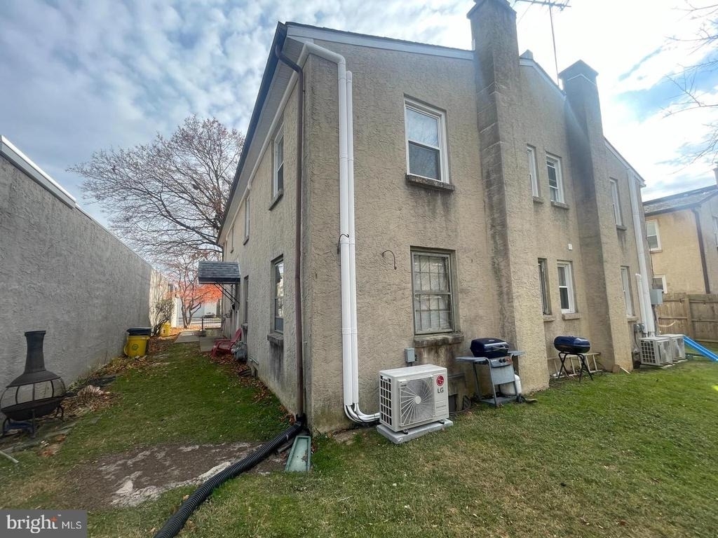 233 Roesch Avenue - Photo 17