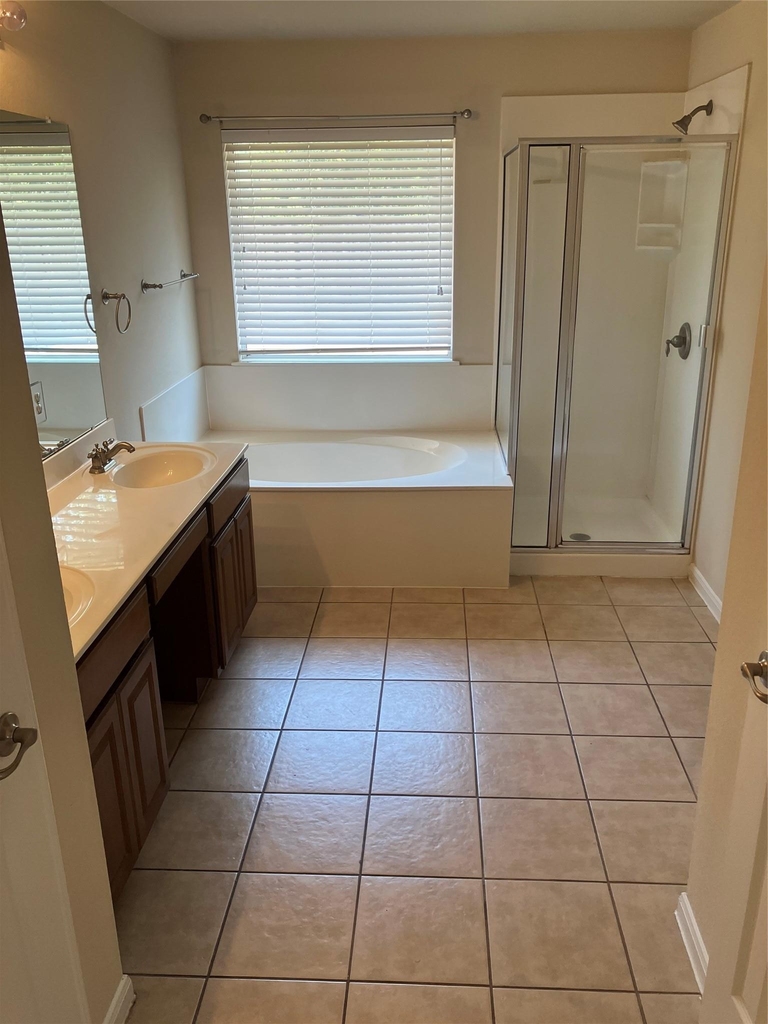 429 Falcon Ln - Photo 17