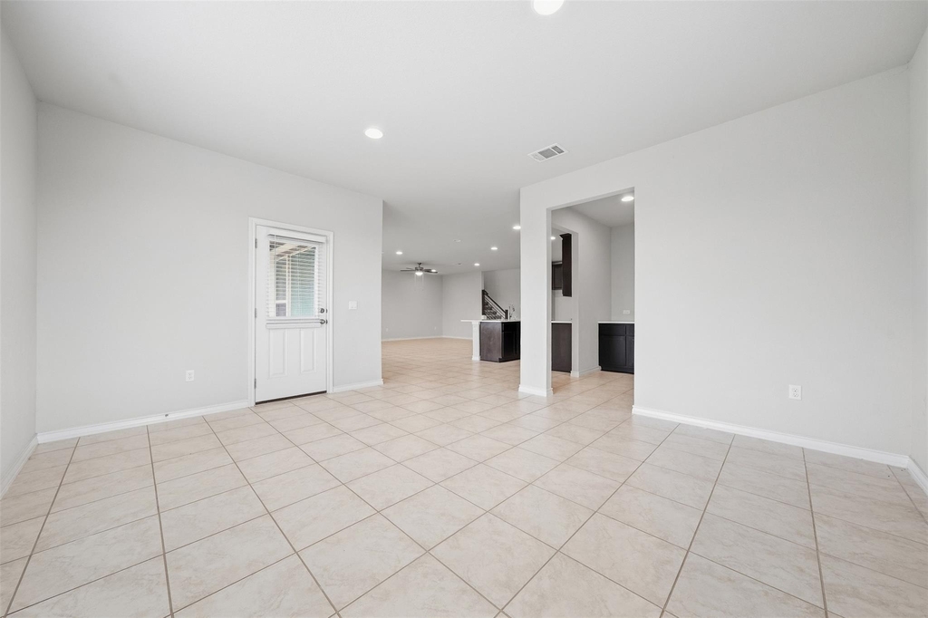 16700 Fresno Cv - Photo 12