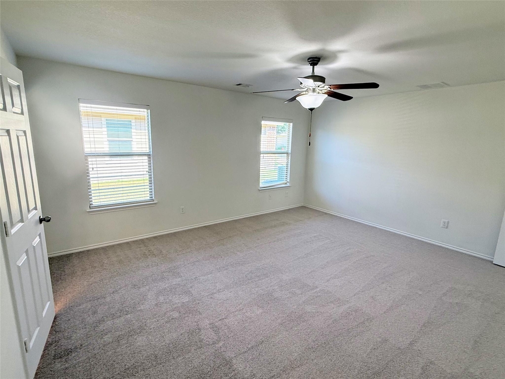 236 Falcon Ln - Photo 10