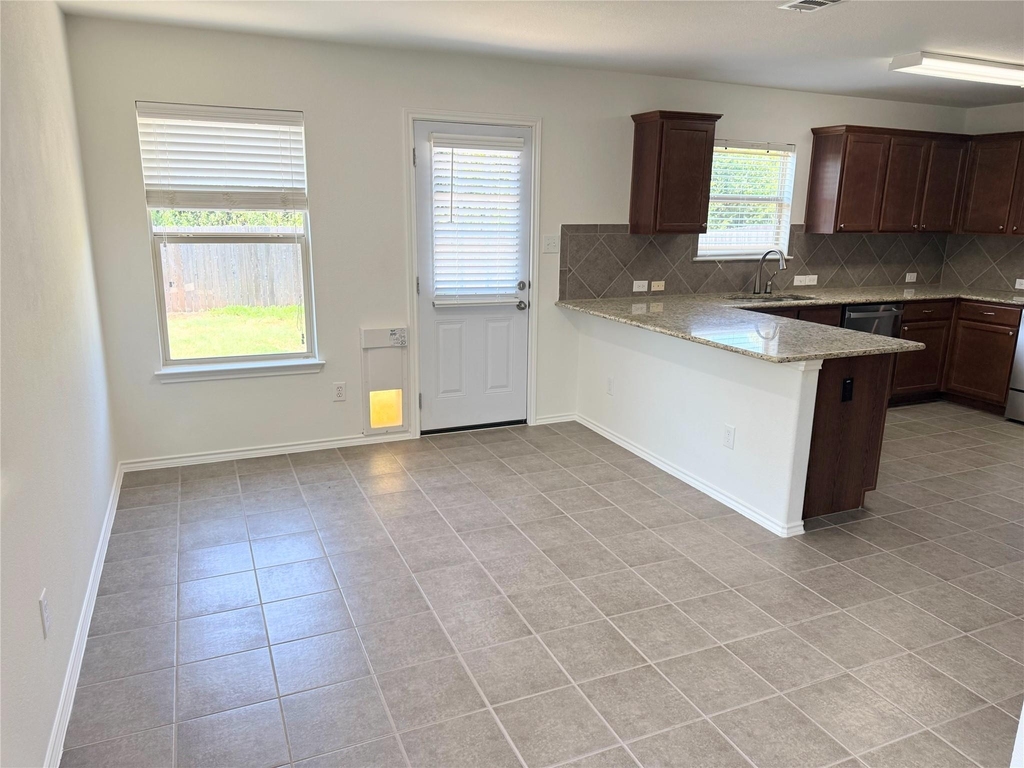 236 Falcon Ln - Photo 4