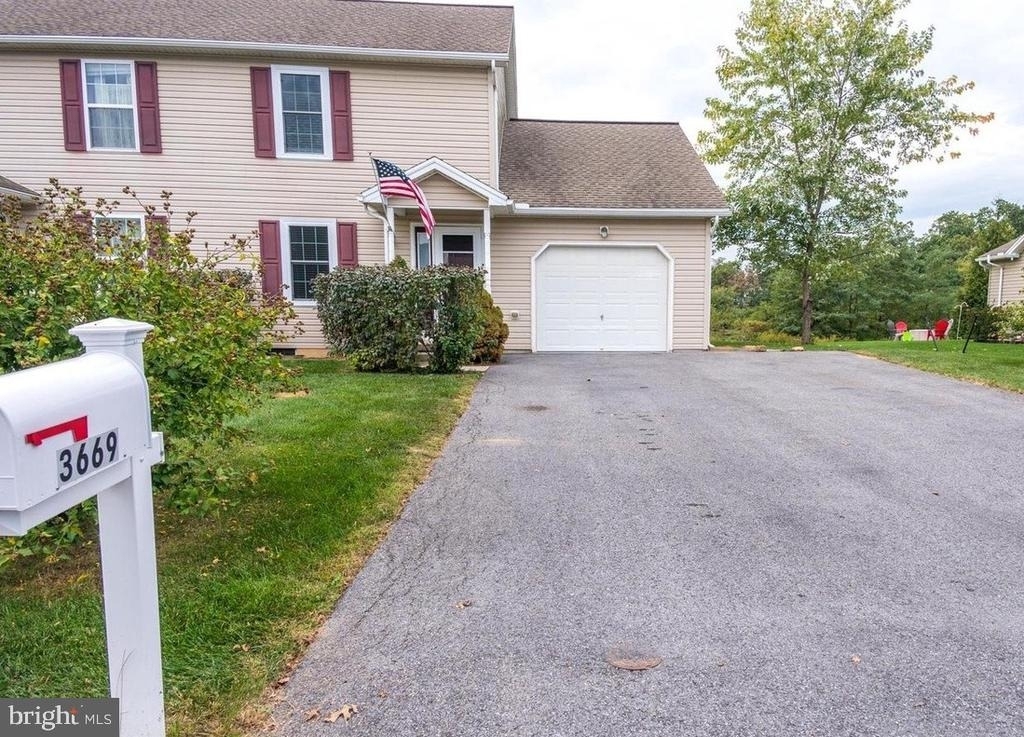 3669 Mountain Shadow Dr - Photo 1