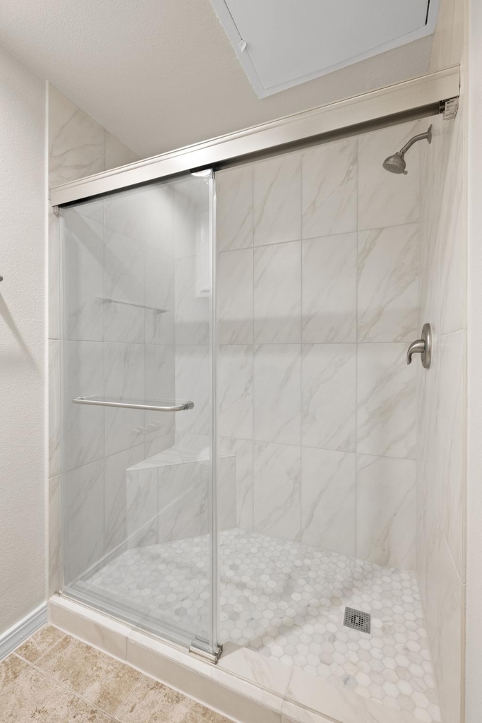 2201 Lakeway Blvd - Photo 18