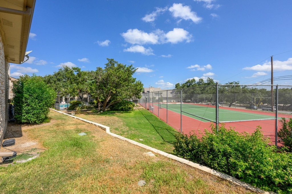 2201 Lakeway Blvd - Photo 27