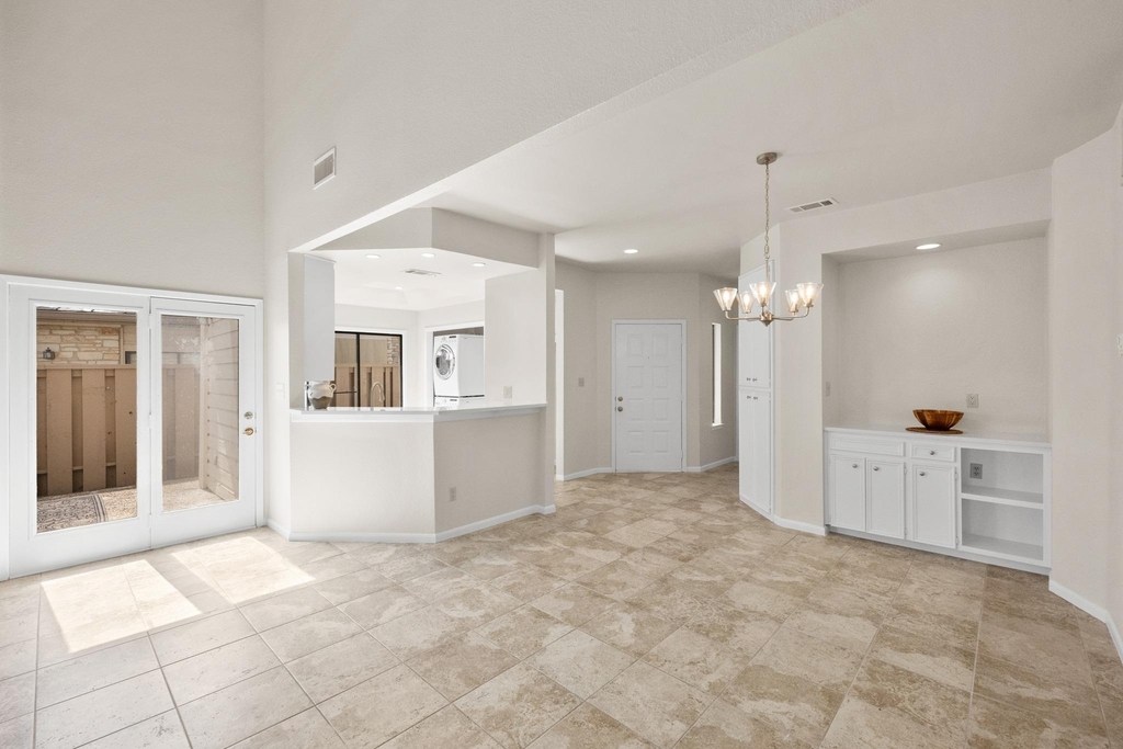 2201 Lakeway Blvd - Photo 6
