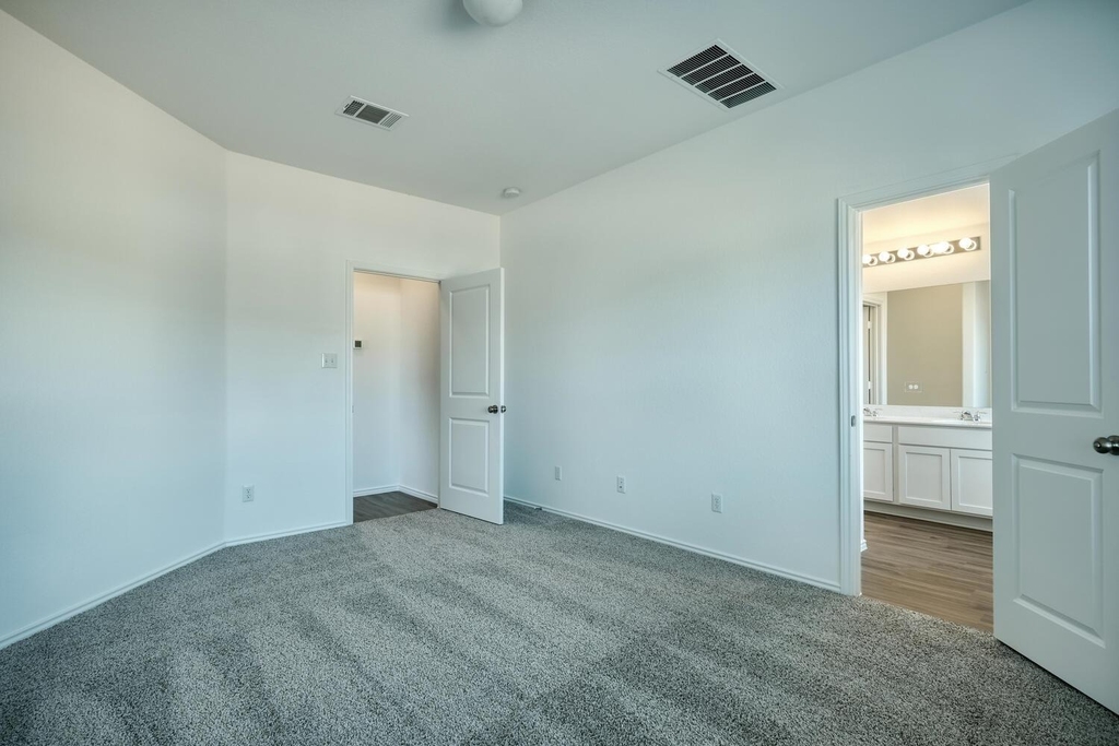 241 Majestic Cedar Ct - Photo 8