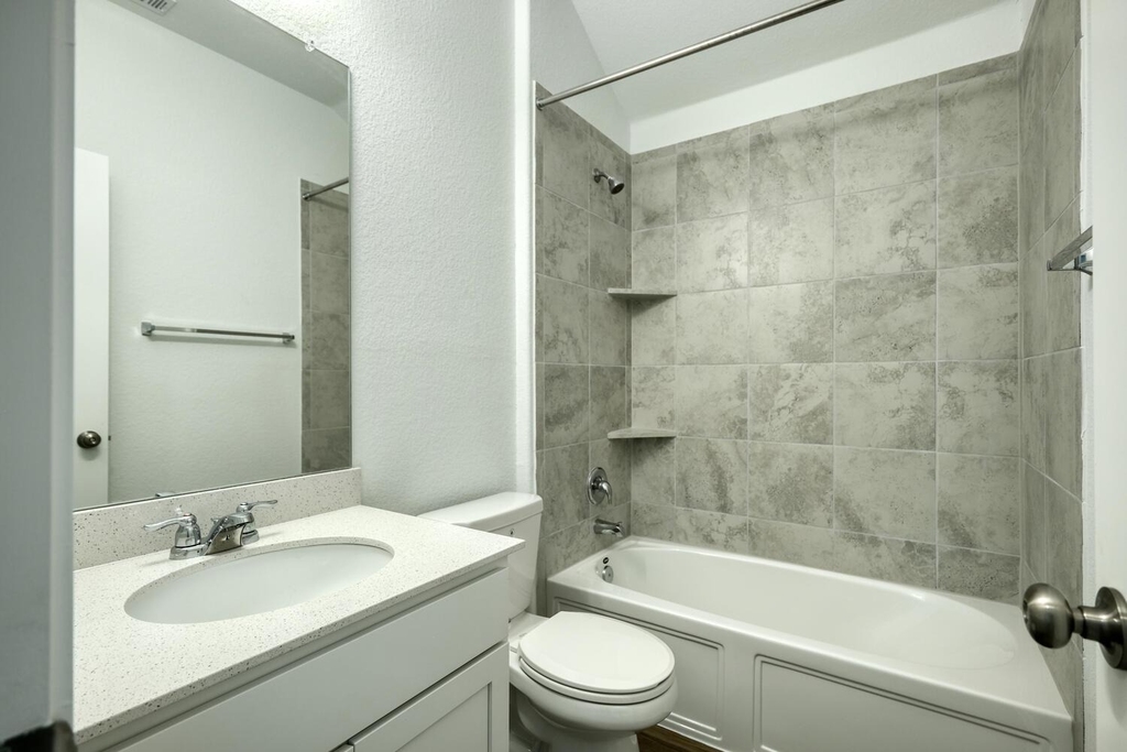 241 Majestic Cedar Ct - Photo 11