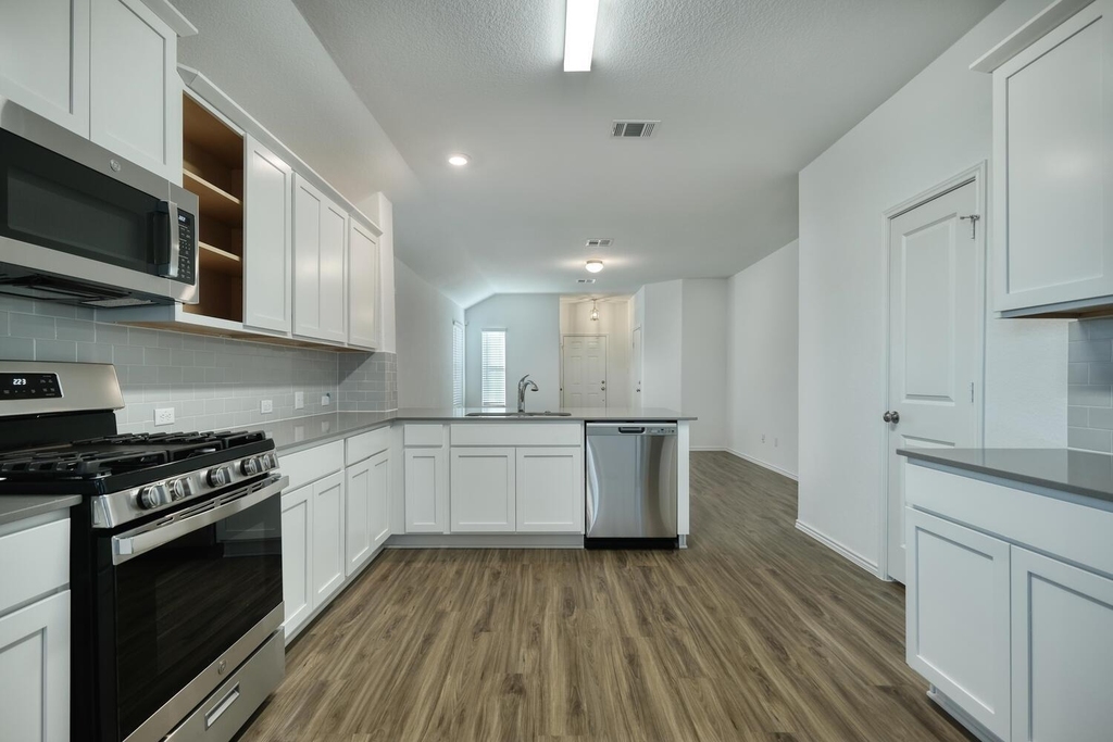 241 Majestic Cedar Ct - Photo 4