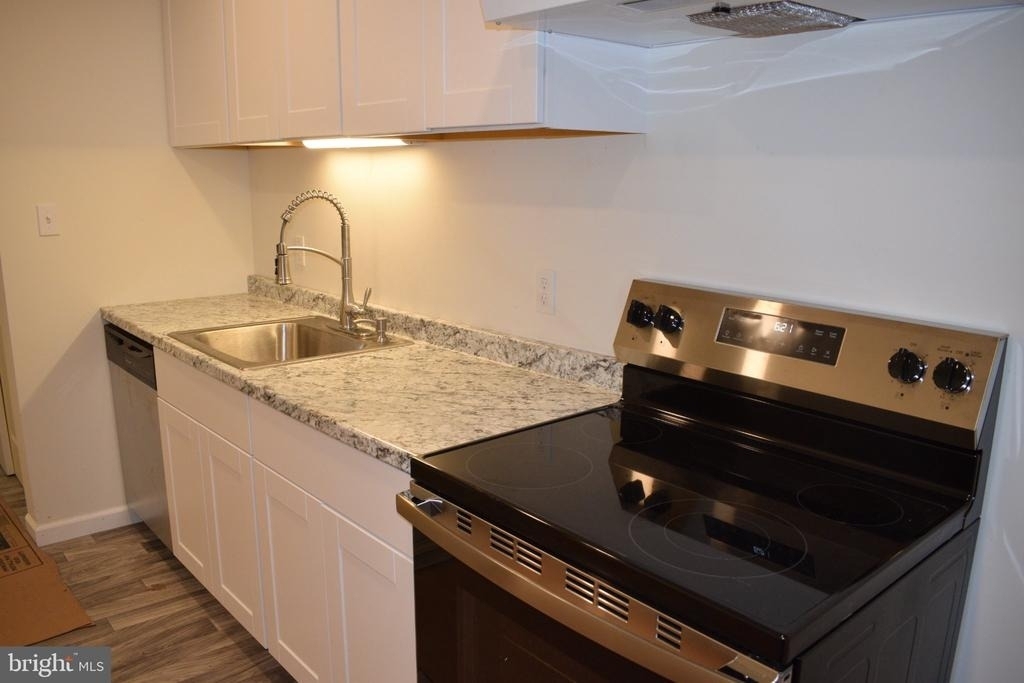 2101 Hill Road - Photo 7
