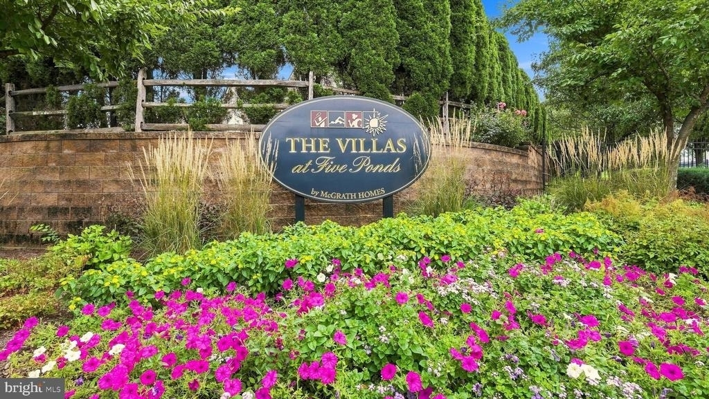 102 Villa Drive - Photo 1