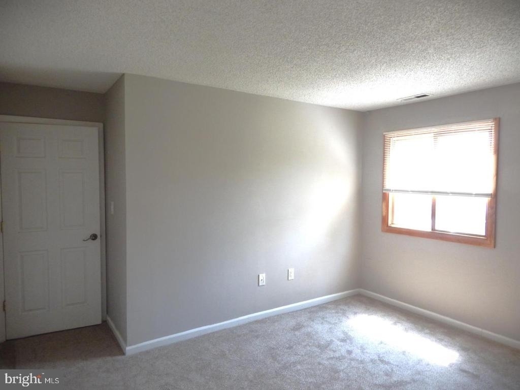 2401 Ravens Crest Drive - Photo 9