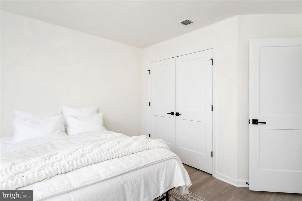 3327 Poplar Place - Photo 17