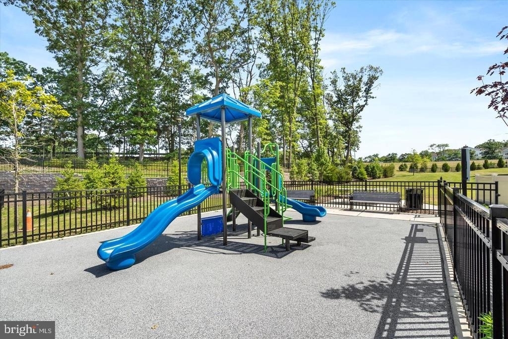 3327 Poplar Place - Photo 30
