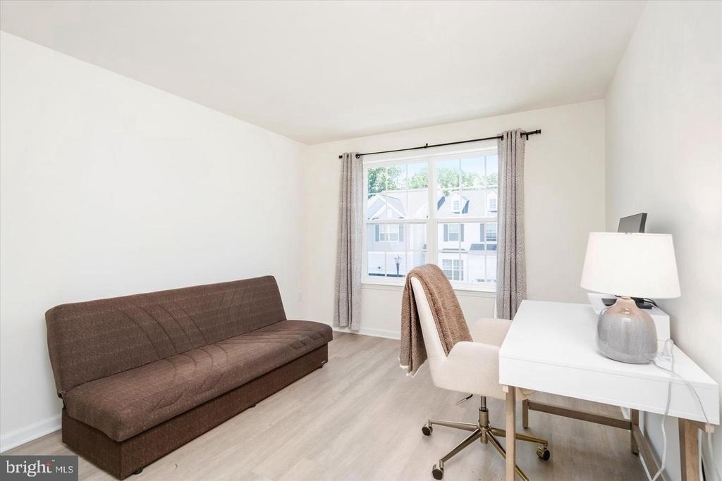 3327 Poplar Place - Photo 18
