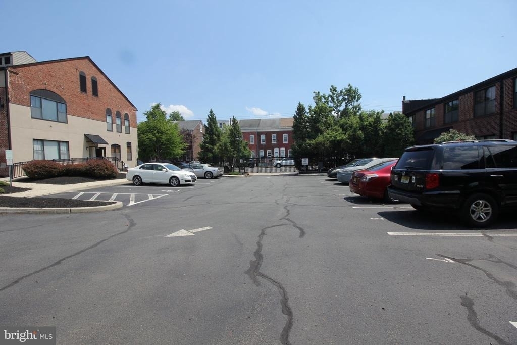 20 Swan Street - Photo 22