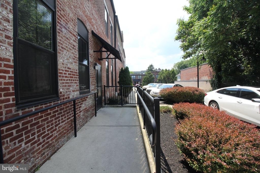 20 Swan Street - Photo 6