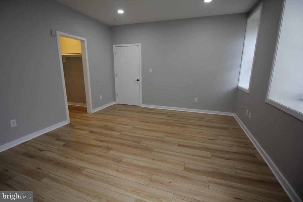 20 Swan Street - Photo 13