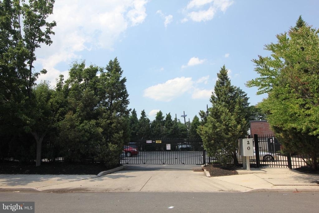 20 Swan Street - Photo 3