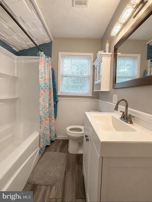 100 Kennedy Boulevard - Photo 18