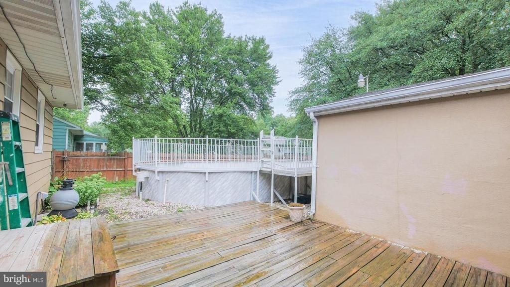 100 Kennedy Boulevard - Photo 27