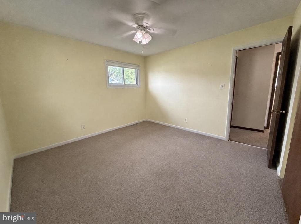100 Kennedy Boulevard - Photo 24