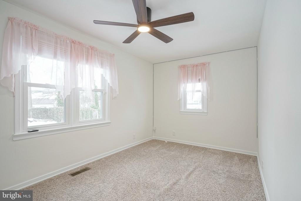 20 E Landing Road - Photo 13