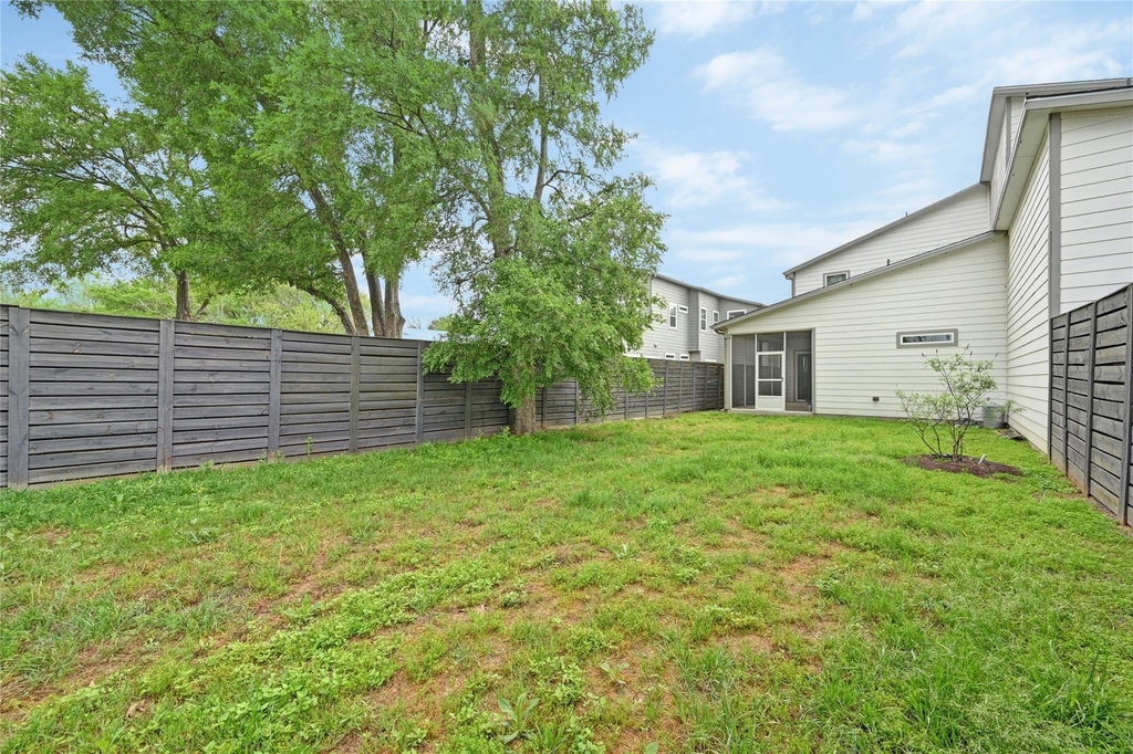 1100 Saucedo St - Photo 21