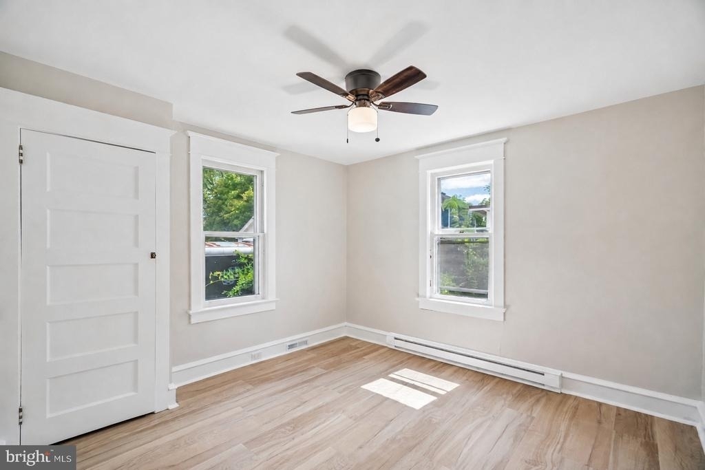 102 E Park Avenue - Photo 11