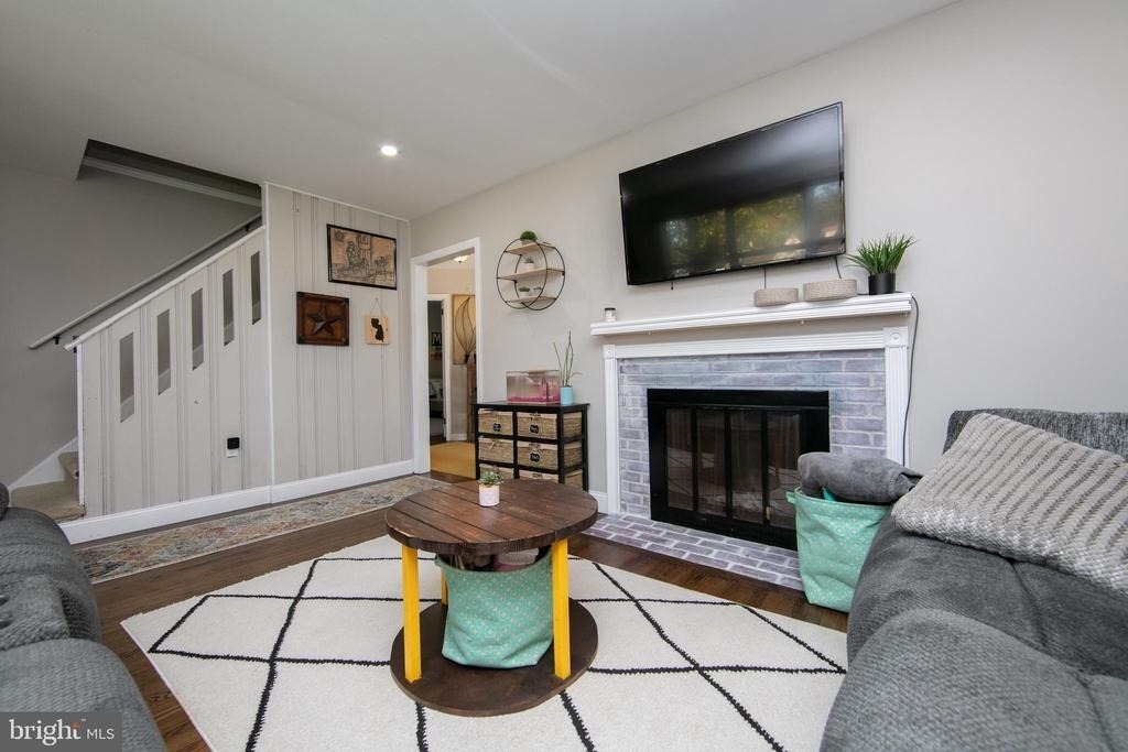 521 5th Avenue - Photo 5
