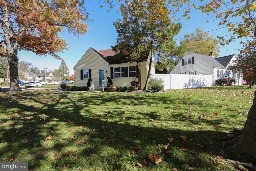 521 5th Avenue - Photo 1