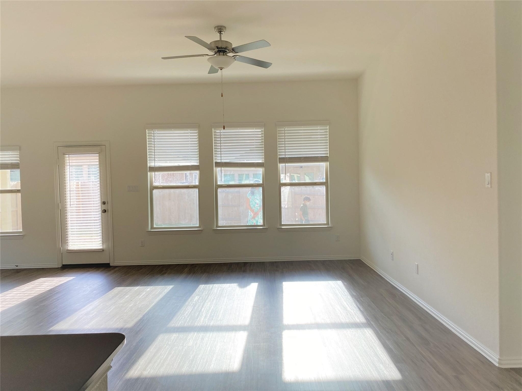 1309 Terrace View Dr - Photo 10