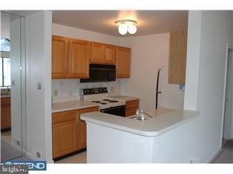 1605 Augusta Circle - Photo 10