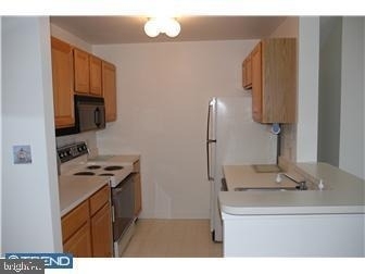 1605 Augusta Circle - Photo 9
