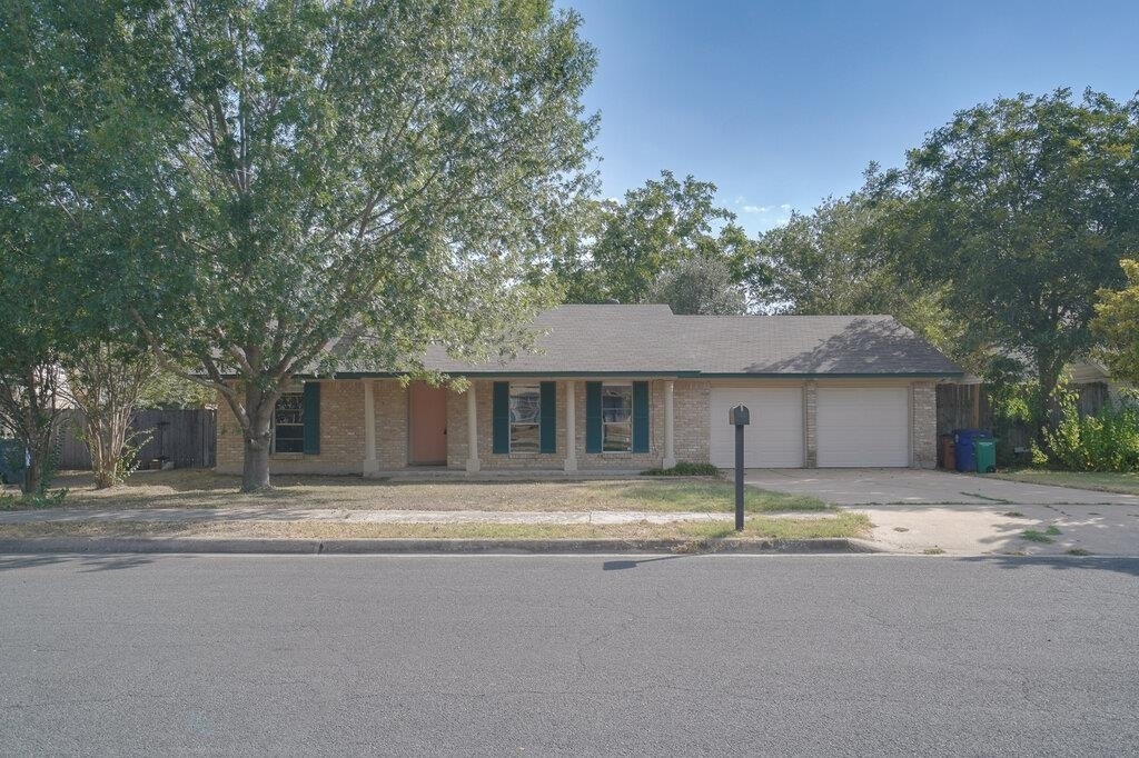 10110 Aspen St - Photo 0