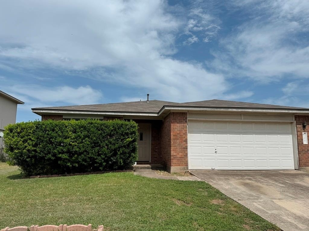 209 Katy B Ln - Photo 0