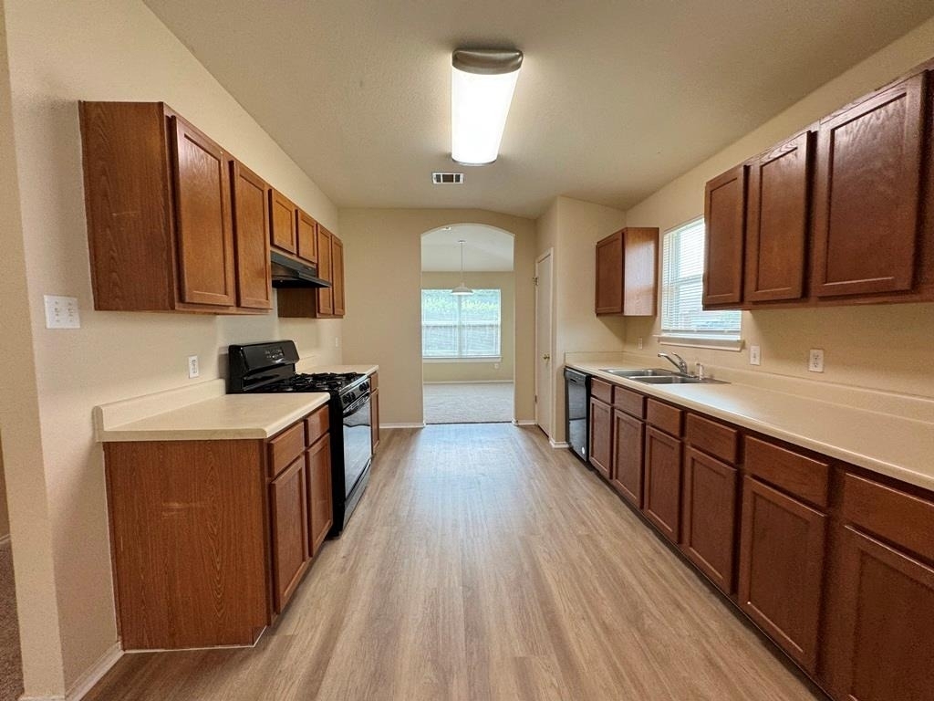 209 Katy B Ln - Photo 8