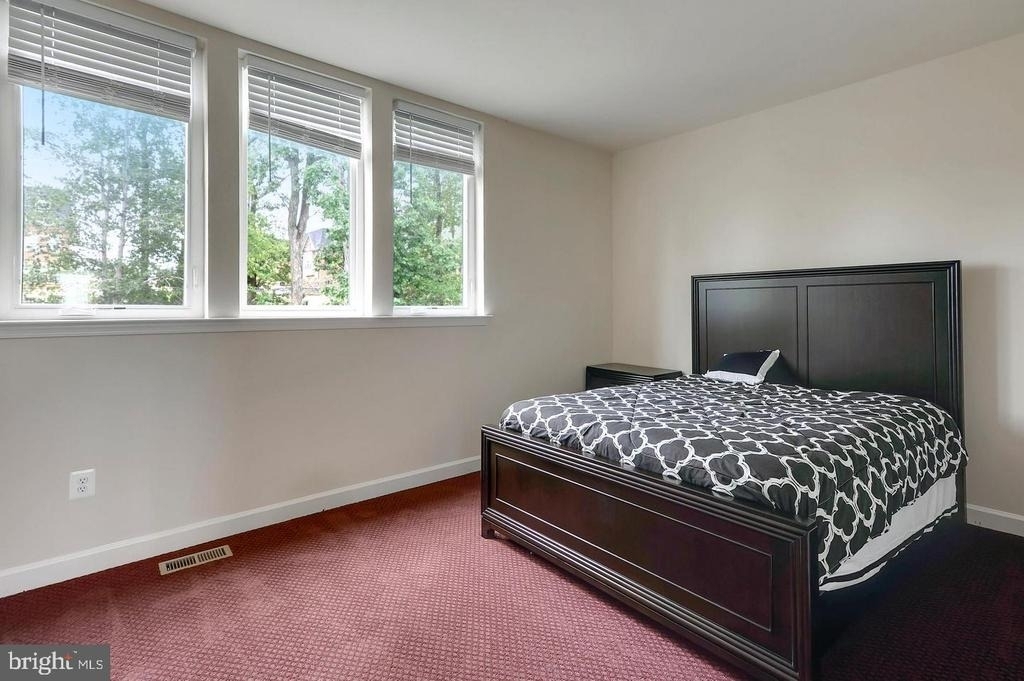 520 Harborview Drive - Photo 27