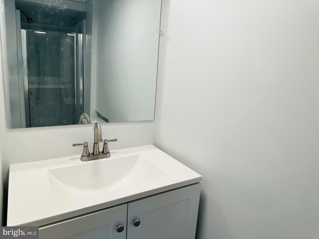 2500 Lake Avenue - Photo 19