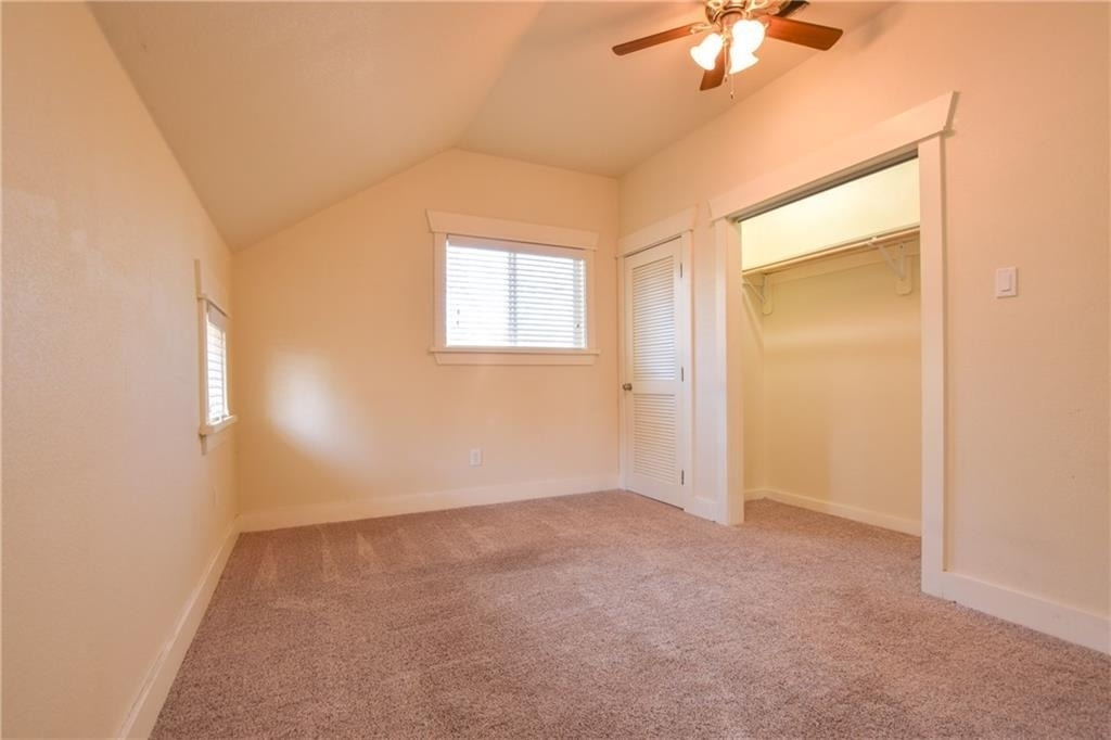 5405 Avenue H - Photo 5