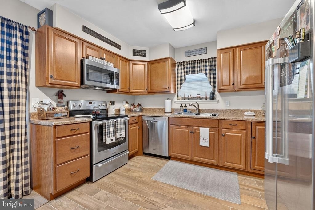 8805 Rosanne Court - Photo 16