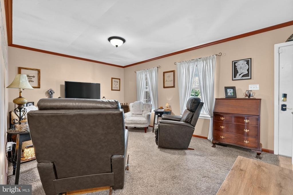 8805 Rosanne Court - Photo 13