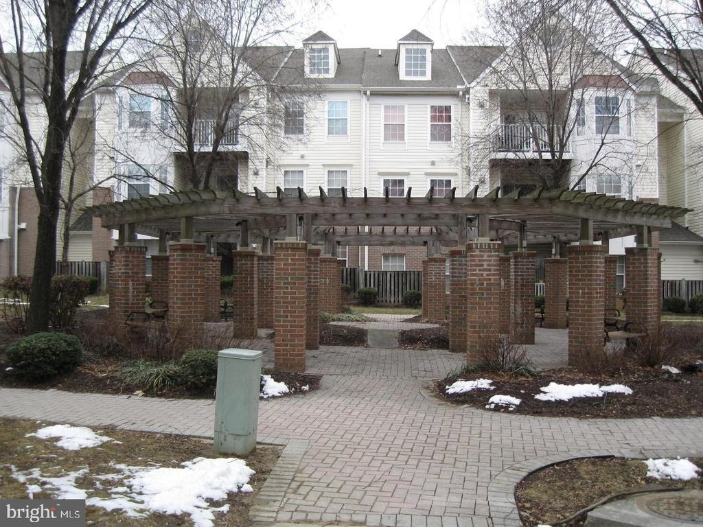 8941 Town Center Cir - Photo 30