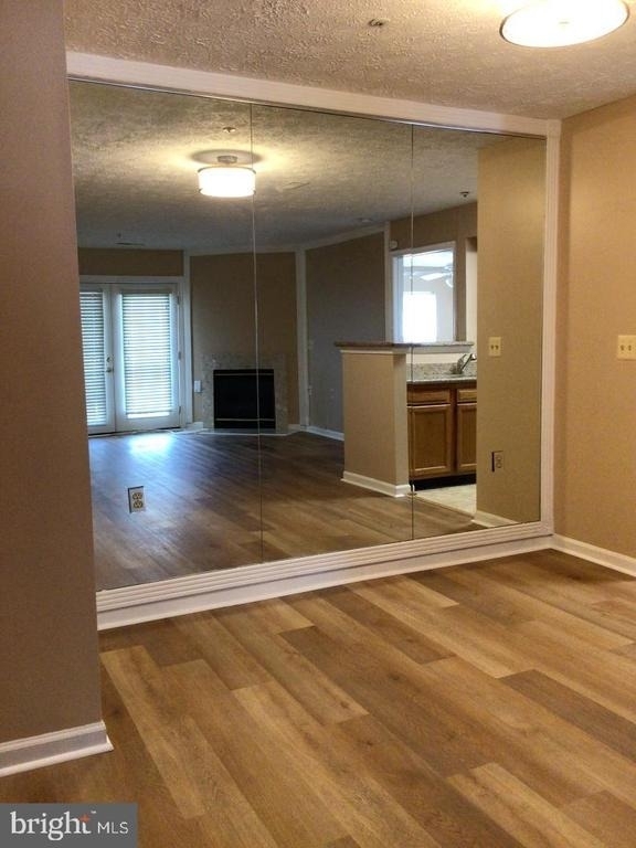 8941 Town Center Cir - Photo 3
