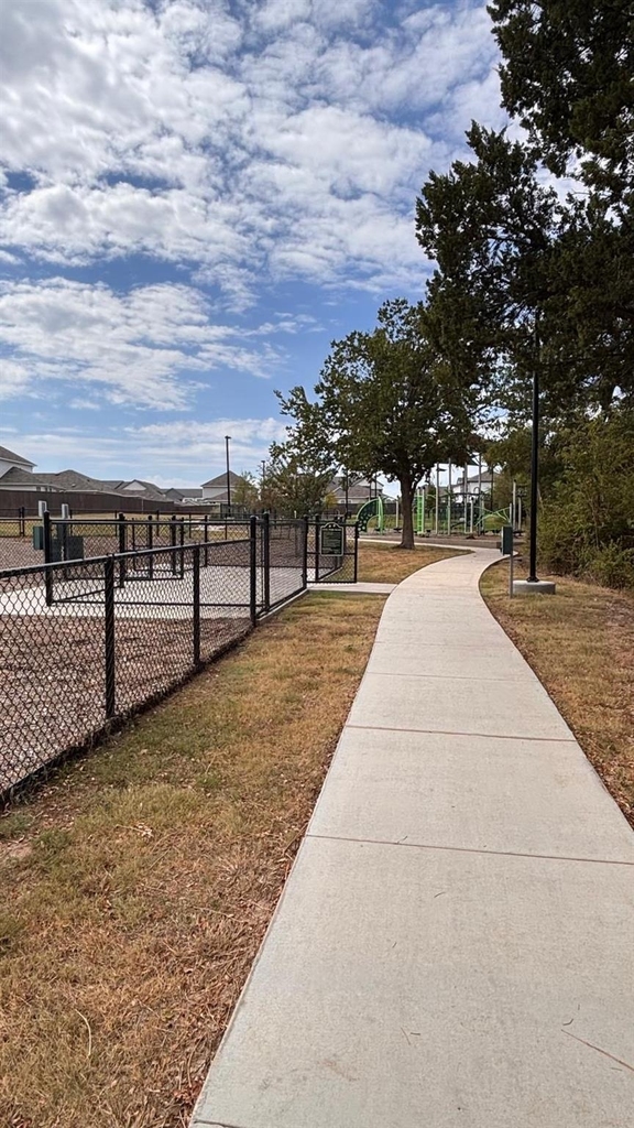 2704 Towy Rd - Photo 32
