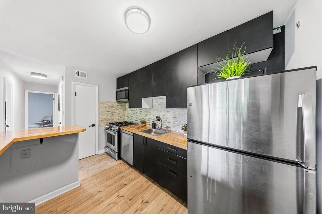 12307 Braxfield Court - Photo 14