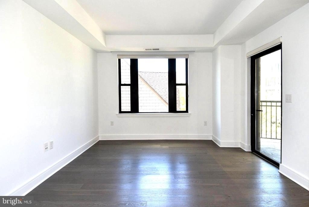 8302 Woodmont Avenue - Photo 27